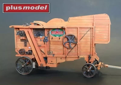 Plus model 585 Grain thresher 1/35