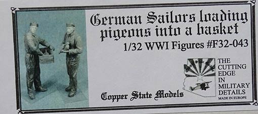 Copper State Models F32-043 Germam seilors with pigeons 1/32