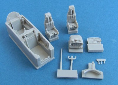 Pavla Models C72128 B-57G Night Hawk 1:72