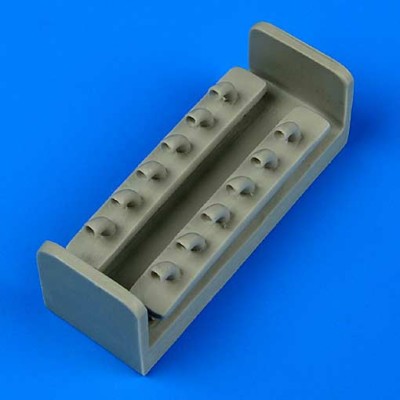 QuickBoost QB48688 P-40E Kittyhawk exhaust (ITAL/AMT) 1/48