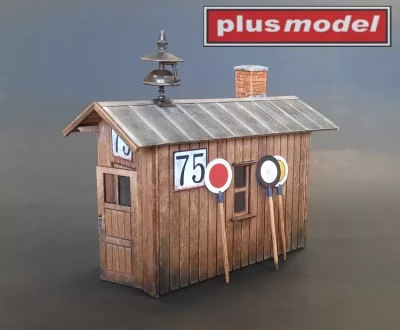Plus model 593 Railway Guard House 1/35
