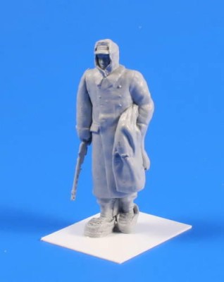 CMK F35236 Wermacht sold.with PPS-41 machine gun Winter Clothes 1/35