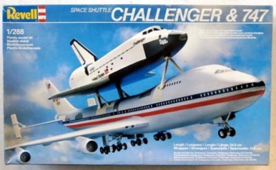 Revell 4527 CHALLENGER &amp; 747 1/288