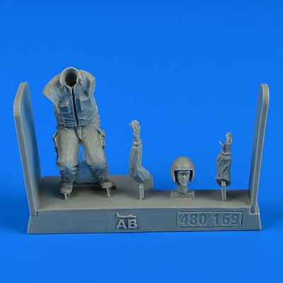 Aerobonus 480169 Warshaw Pact Aircraft Mechanic - part 5 1/48