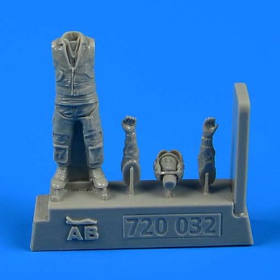 Aerobonus 720032 German Modern Luftwaffe/Marine Fighter Pilot 1/72