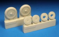 Barracuda Studios BCR48388 Messerschmitt Bf-109G-5 the to Bf-109G-14 smooth main tyres and separate ribbed hubs 1/48