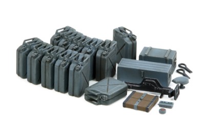 Tamiya 35315 Немецкие ранние 20-л канистры (12шт), ящики (2шт), домкрат и другое оборудование 1/35