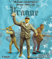 Tank Т-35226 Жители Праги, 1968 (3 фигуры) 1/35
