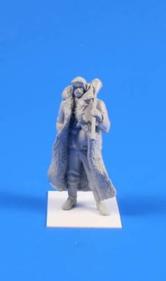 CMK F35238 Wermacht soldier 1944(Winter dress,long coat) 1/35