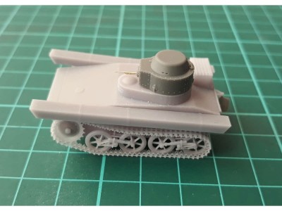 Zedval M72001 Советский легкий плавающий танк Т-33 Селезень 1/72