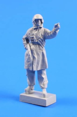 CMK F35239 Wermacht soldier (Winter Clothes) Winter 1942 1/35