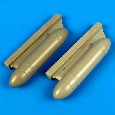 QuickBoost QB48259 Hurricane external fuel tank 1/48