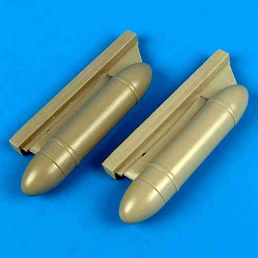 QuickBoost QB48259 Hurricane external fuel tank 1/48