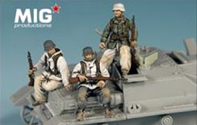 Condor F-72011 Немецкий танковый десант, зима, 3 фигуры 1:72