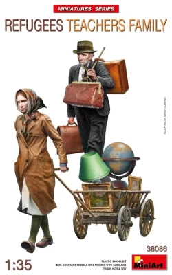 Miniart 38086 Refugees - Teachers Family (2 fig. &amp; luggage) 1/35