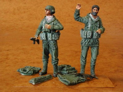 CMK F35015 Israeli Paratroopers (2 fig. ) 1/35