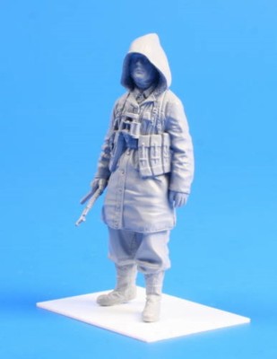 CMK F35241 German SS soldier (Hungary 1945) 1/35