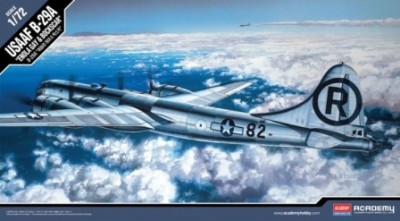 Academy 12528 B-29A Super Fortress 'Enola Gay &amp; Bockscar' 1/72