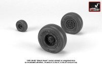 Armory ARAW48329 Sikorsky UH-60 Black Hawk wheels with weighted tires/tyres, for HH-60G/M/P, MH-60G/L, UH-60A/L/P, S-70A-27, S-70A-55 Yanshuf-3 1/48