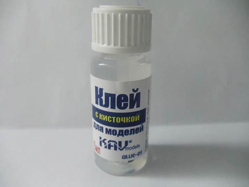 KAV Glue03 Клей для моделей с кисточкой