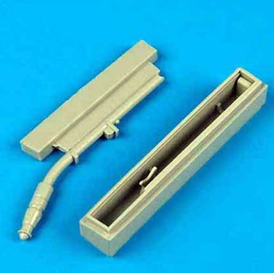 QuickBoost QB32070 F-105 refueling probe 1/32