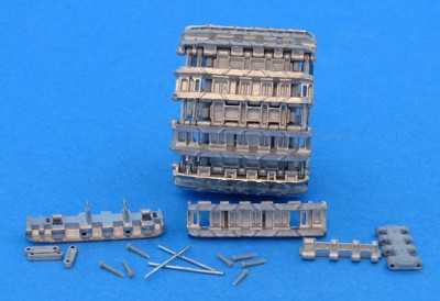 Master Club MTL-35097 Траки металл PzKpfw VI Ausf B Kingtiger Gg 24/800/300 Late 1/35