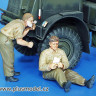 Plus model 158 British Soldiers, WWII - Shaving & Resting 1:35
