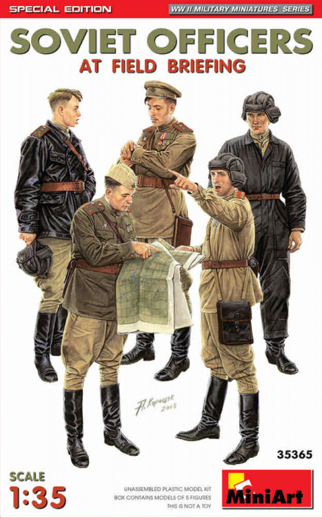 Miniart 35365 Soviet Officers At Field Briefing (5 fig.) 1/35