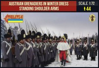 Strelets STR20672 Austrian Grenadiers in Winter Dress Standing Shoulder Arms Napoleonic 1/72