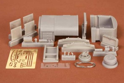 Sbs Model 48033 Kfz.385 T-Stoff Tankwagen Conv.set (ITAL) 1/48