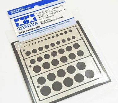 Tamiya 74150 Металлический, фототравленный трафарет, для нанесения на пластик кругов, диаметром от 1 до 12.5 мм. с шагом 0,25мм.