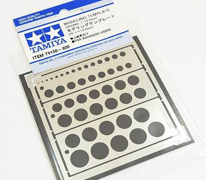 Tamiya 74150 Металлический, фототравленный трафарет, для нанесения на пластик кругов, диаметром от 1 до 12.5 мм. с шагом 0,25мм.