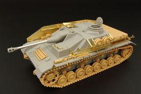 Hauler HLX48239 Sd.Kfz.167 Sturmgeschutz IV 1/48