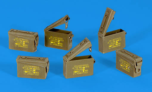 Plus model 317 U. S. ammunition boxes cal. 7,62 1:35