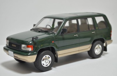 Fujimi F-03796 Isuzu Bighorn 1/24