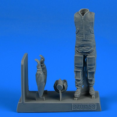 Aerobonus 320158 NATO Combat Pilot (1 fig.) 1/32
