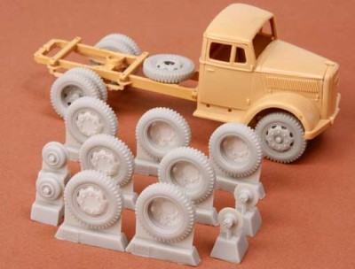 Sbs Model 48036 Kfz. 385 - wheel set bolt type (ITAL) 1/48