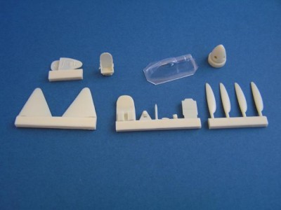 Pavla Models U72-75 Spitfire HF Mk.VI + decal sheet + vacu canopy for Tamiya 1:72
