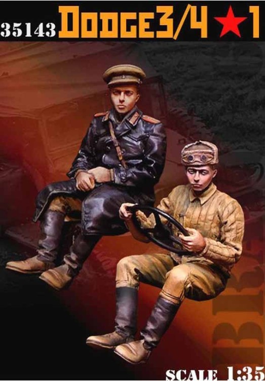 Bravo6 35143 Офицер и водитель Красной Армии в машине 1/35