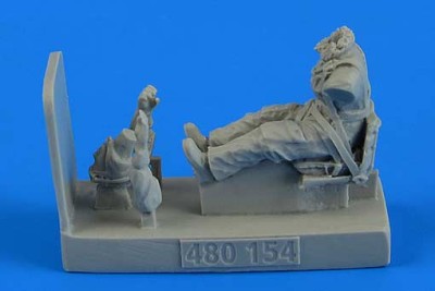 Aerobonus 480154 Soviet Woman Pilot WWII with seat for Po-2 1/48