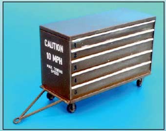 Plus model AL4075 1/48 Portable toolbox (resin set &amp; decals)