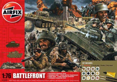 Airfix 50009A D-Day 75th Anniversry WWII Battle Front (gift or starter set with paints, paint brush and poly cement) 1/76