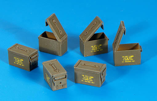 Plus model 318 U. s. ammunition boxes cal. 5,56 1:35