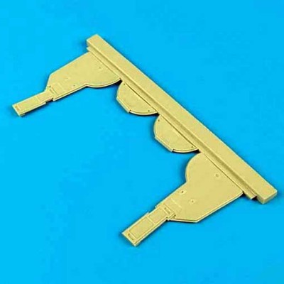 QuickBoost QB32075 Kawasaki Ki61 Hein undercarriage covers 1/32