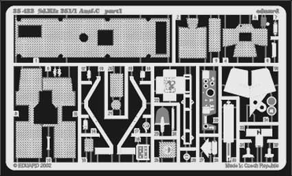 Eduard 35432 Sd.Kfz.251/1 Ausf.C TAM