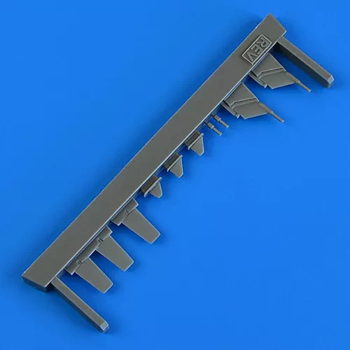 QuickBoost QB32325 Tornado GR.1 antennas (REV) 1/32