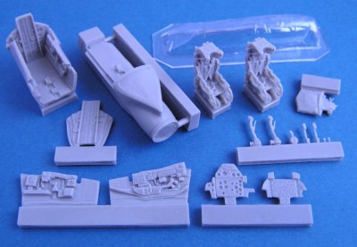 Pavla Models C72120 Su-7U + vacu canopy 1:72