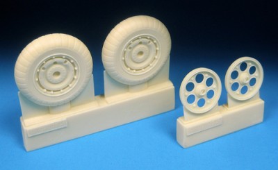 Barracuda Studios BCR32357 Focke-Wulf Fw-190A-1 thru to Fw-190A-5 and early Fw-190A-6 with ribbed tyres 1/32