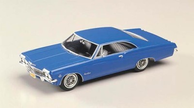 Hasegawa 52202 Автомобиль 1966 AMERICAN COUPE TYPE I w/BLOND GIRLS FIGURE (HASEGAWA) 1/24