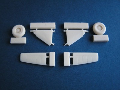 Pavla Models U72-96 Mi-8/17 upgrade undercarriage, horizontal stabilizer for HobbyBoss 1:72